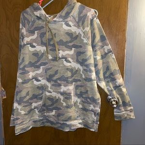 American Eagle thin camo hoodie